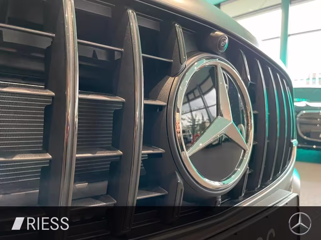 Mercedes-Benz GLA 45 S AMG PANO+DISTR+MULTIBEAM+KEYL+AHK+360° GLA 45 AMG - Bild 22