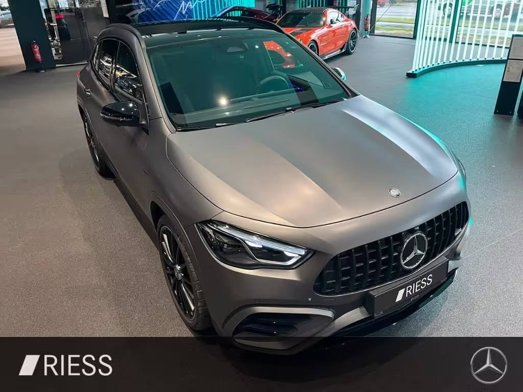Mercedes-Benz GLA 45 S AMG PANO+DISTR+MULTIBEAM+KEYL+AHK+360° GLA 45 AMG - Bild 9