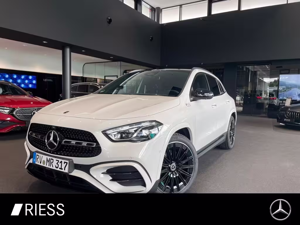 Mercedes-Benz GLA 200 AMG+PANO+AHK+TOWKL+MULTIBEAM+KEYL+360°+