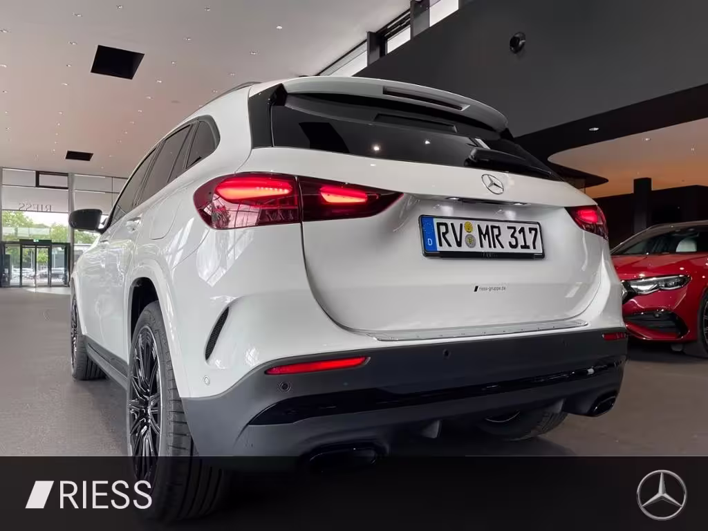 Mercedes-Benz GLA 200 AMG+PANO+AHK+TOWKL+MULTIBEAM+KEYL+360°+ GLA 200 - Bild 20