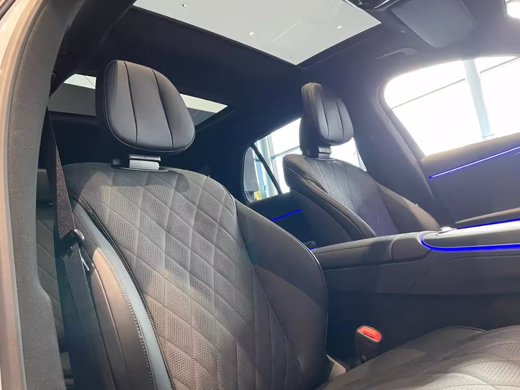 Mercedes-Benz E 450 d T 4M AMG+AIRMATIC+HUD+AHK+SUPERSCR+STDHZ E 450 - Bild 11