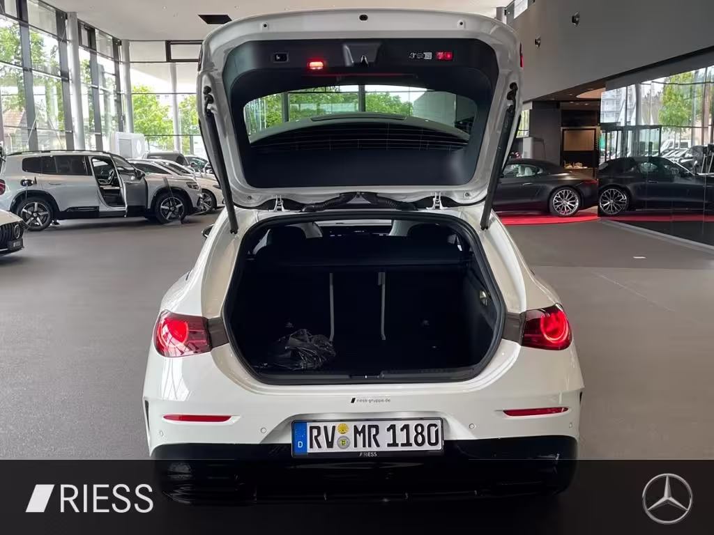 Mercedes-Benz CLA 200 EQ SB AMG+AHK+MULTIBEAM+KEYL+MEM+DISTR+ CLA 200 Shooting Brake - Bild 18