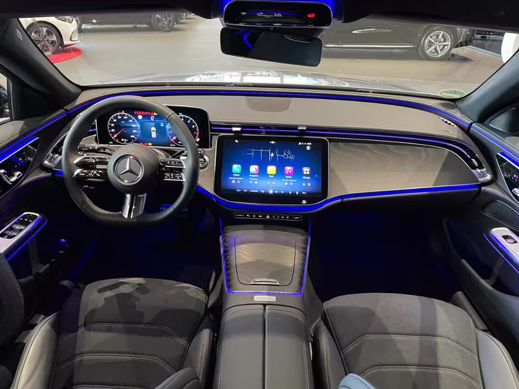 Mercedes-Benz E 200 T AMG+PANO+STDHZG+AHK+DIGI L+KEYL+DISTR+ E 200 - Bild 12