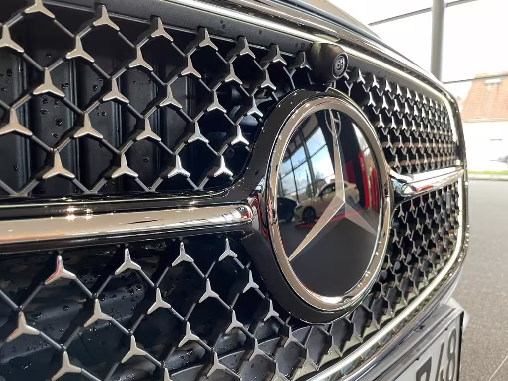 Mercedes-Benz E 200 T AMG+PANO+STDHZG+AHK+DIGI L+KEYL+DISTR+ E 200 - Bild 18