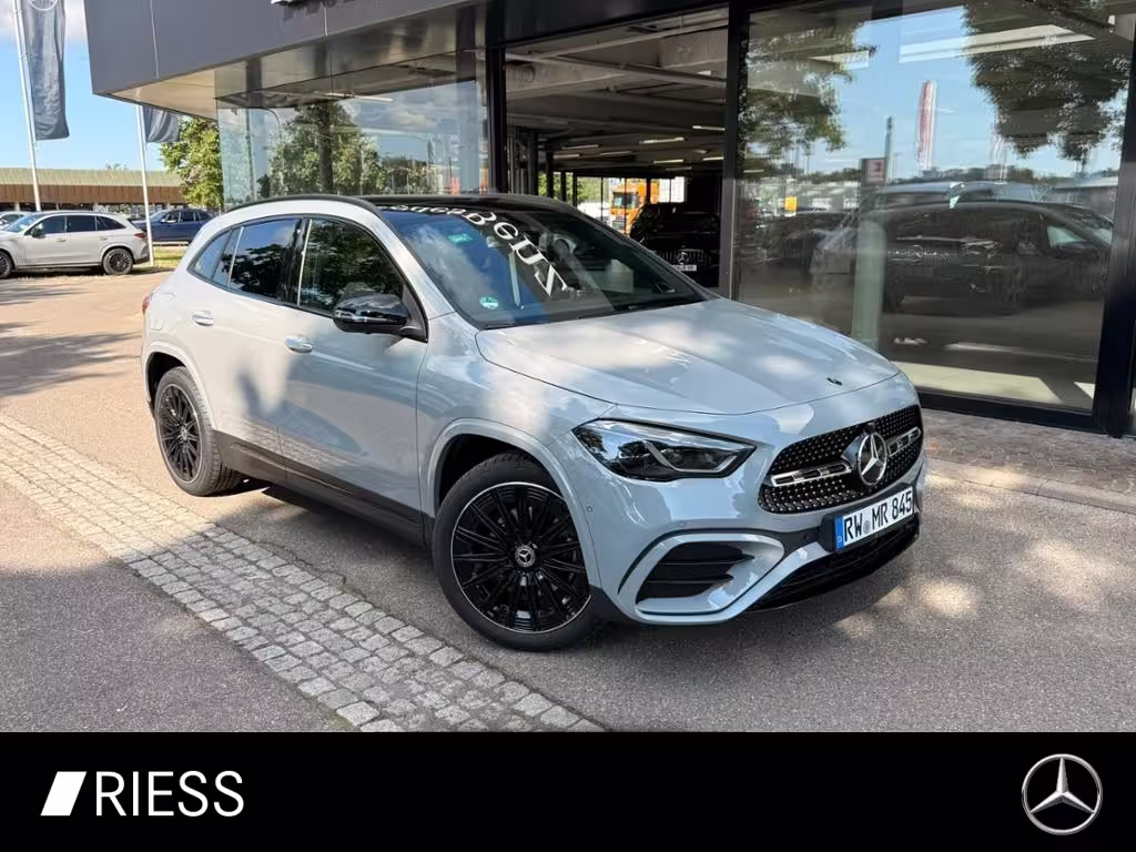 Mercedes-Benz GLA 250 e mit EQ Hybrid Technologie 360 ACC AHK