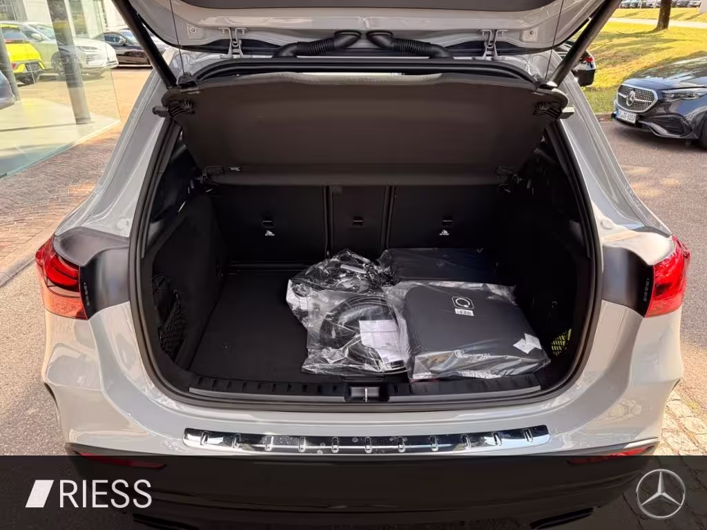 Mercedes-Benz GLA 250 e mit EQ Hybrid Technologie 360 ACC AHK GLA 250 - Bild 16