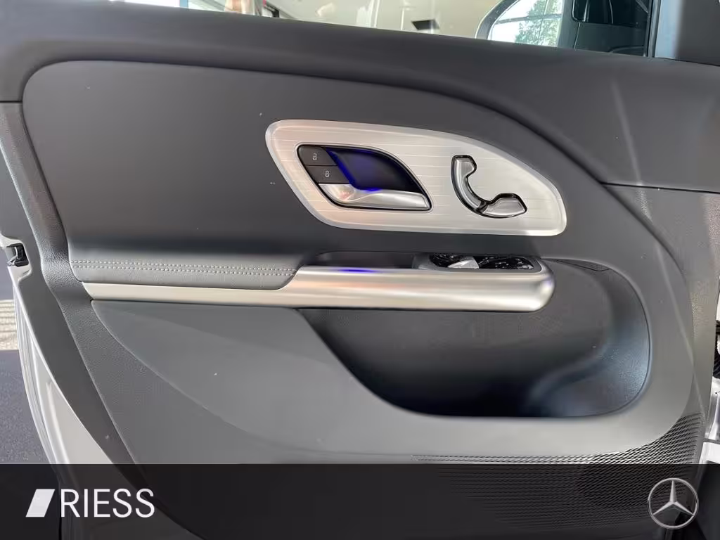 Mercedes-Benz GLB 250+ EQ PROGR+7 SITZE+AHK+DISTR+MULTIB+360°+ GLB 250 - Bild 4