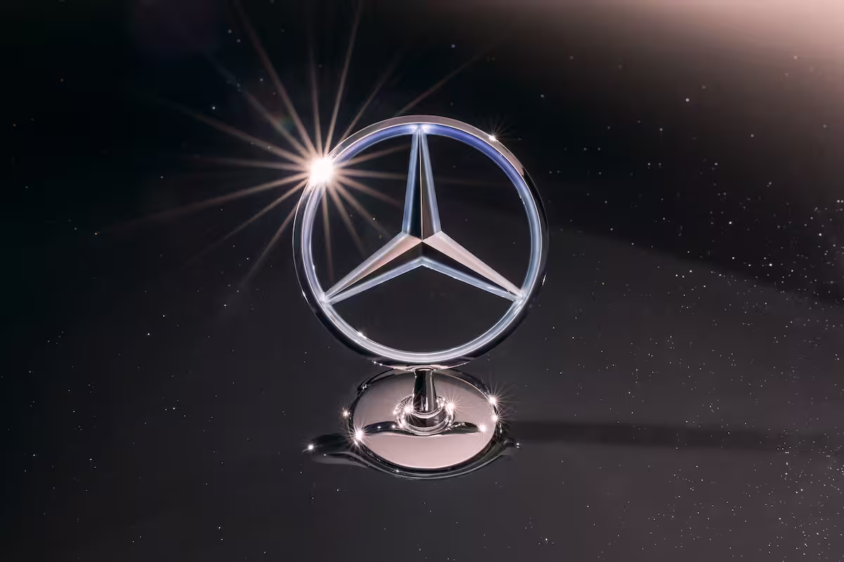 Mercedes Stern Detailaufnahme